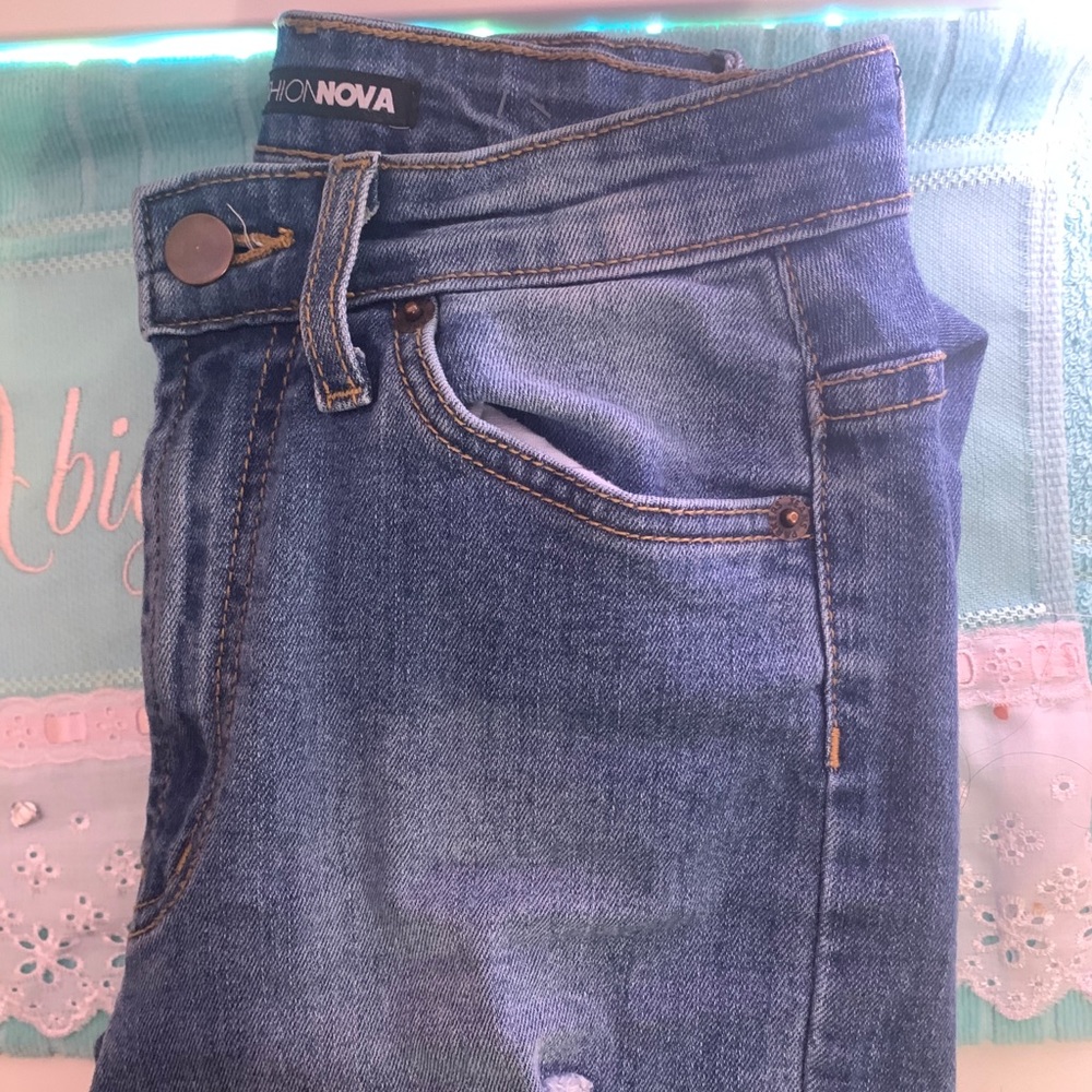 Fashion nova jeans